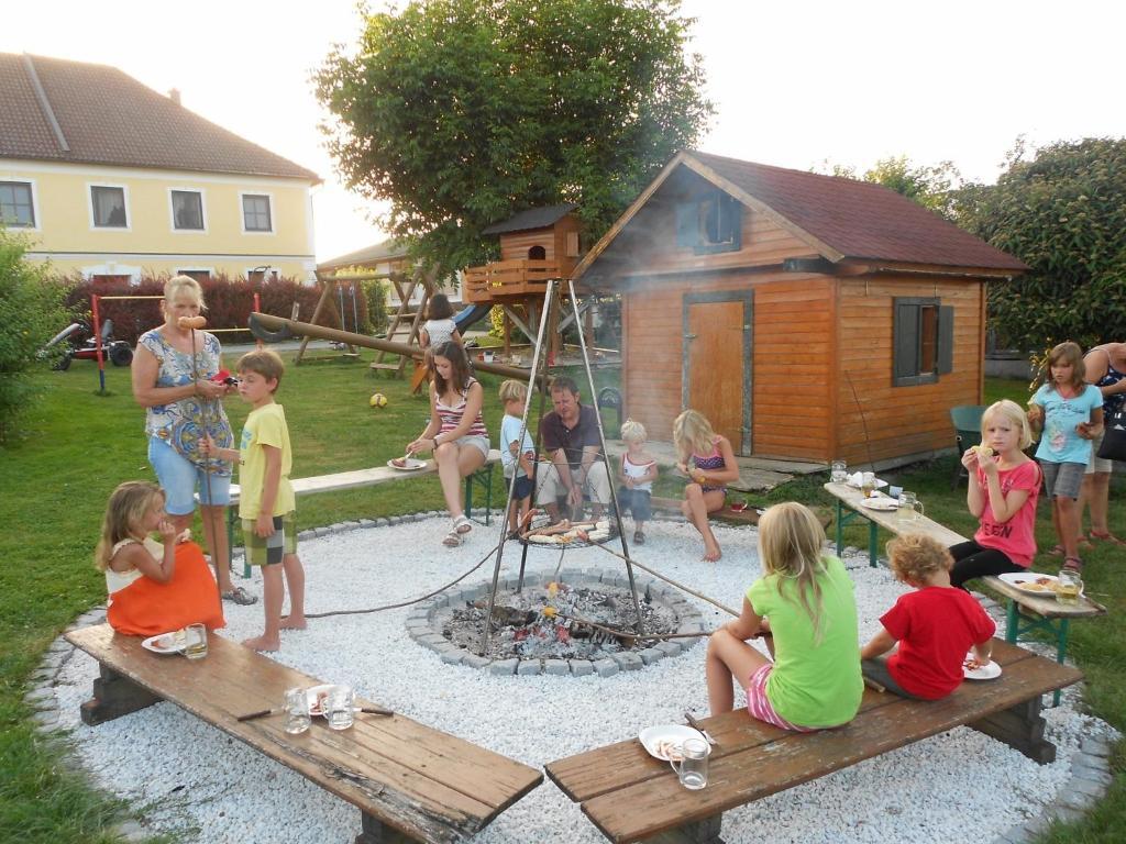 Steinakirchen Am Forst Familienbauernhof Strassbauerヴィラ エクステリア 写真